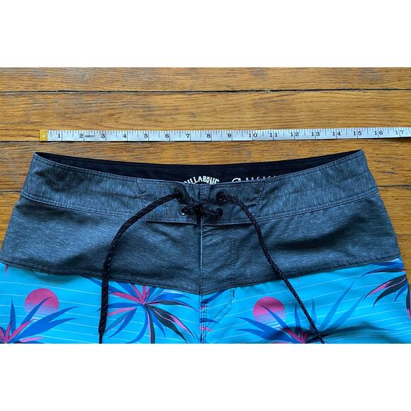 BILLABONG Recycler Tribong Pro Floral Boardshorts sz 30 - Picture 8 of 12